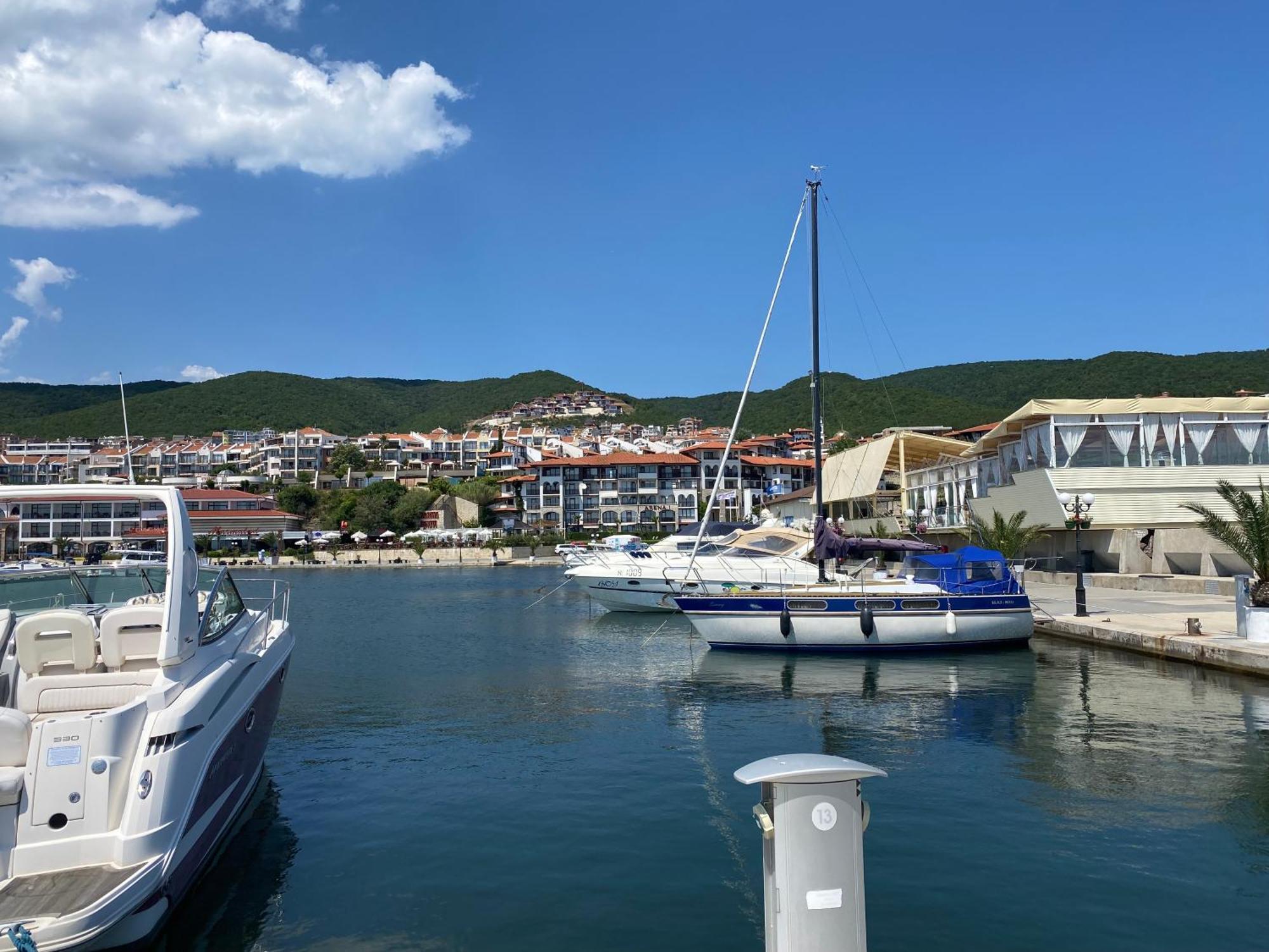 Garden Of Eden B3-2 Private One Bedroom Apartment Sveti Vlas Eksteriør bilde
